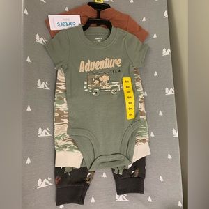 Carter’s 6 month outfit set